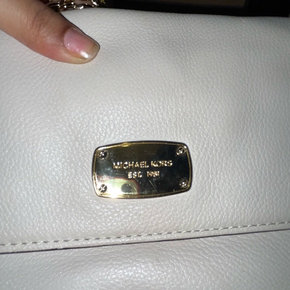 Michael Kors Bag - Picture 2 of 9